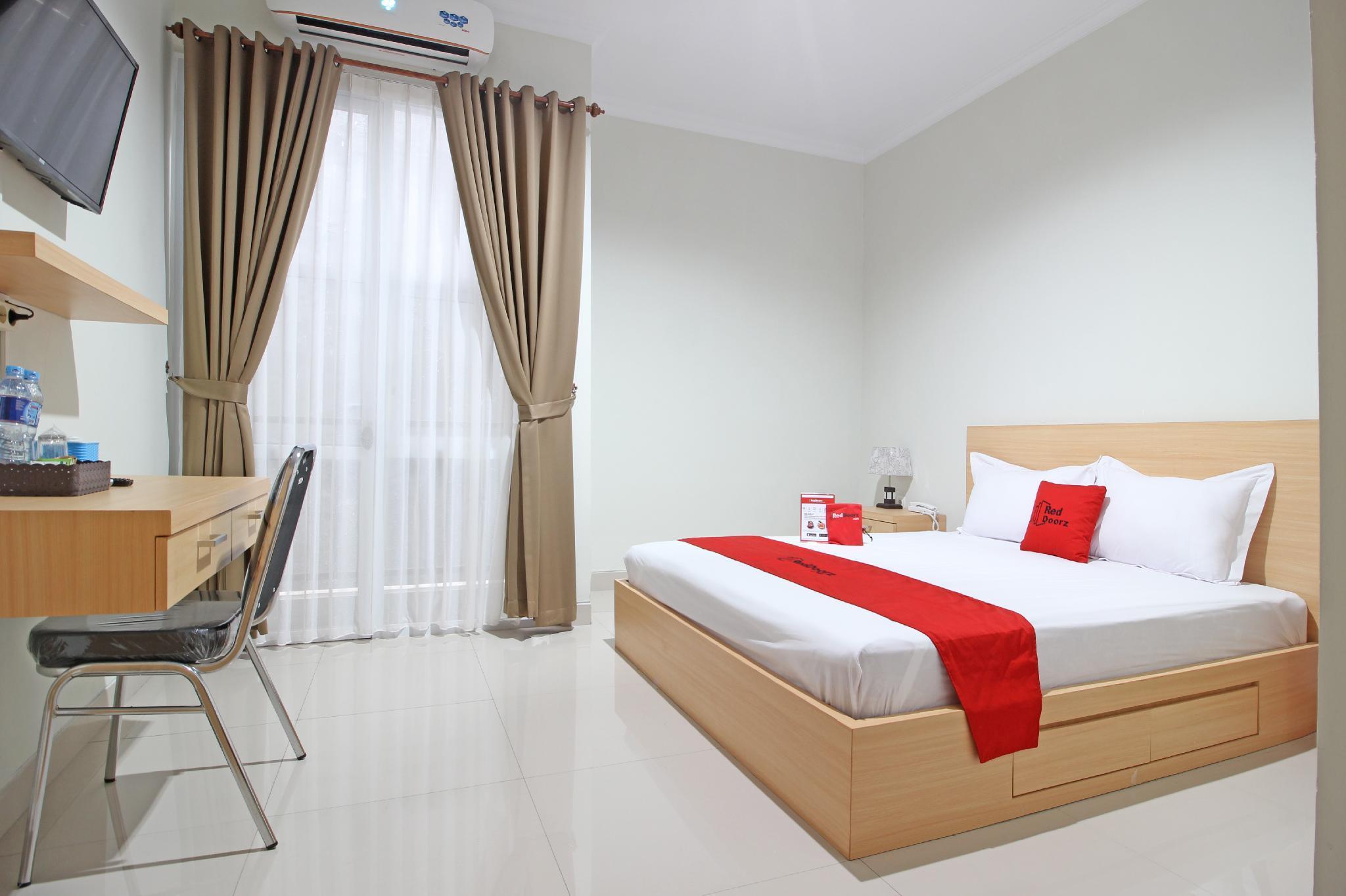 Reddoorz Near Amikom Yogyakarta Salakan Esterno foto